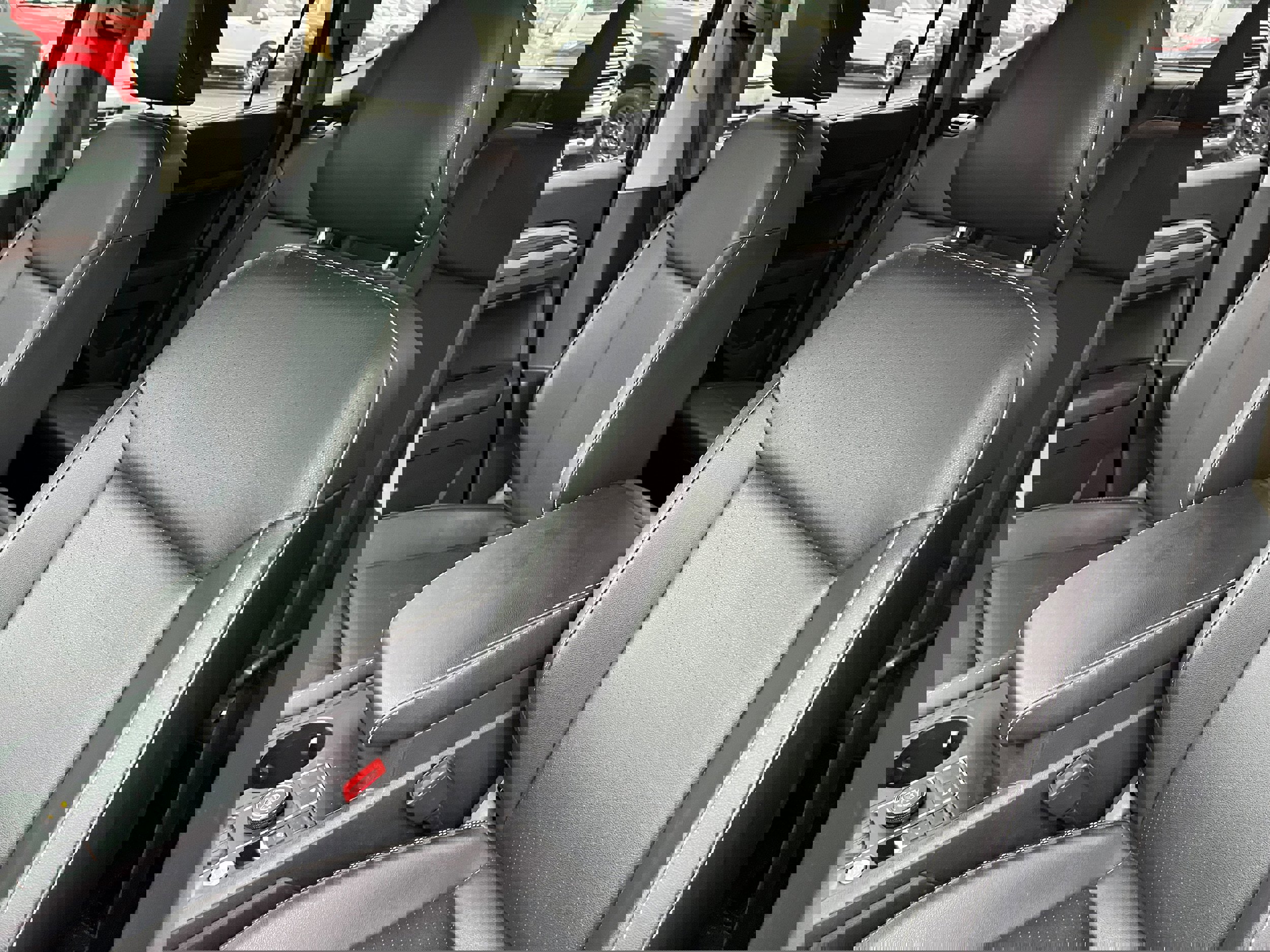 Used 2021 Volkswagen Atlas SE image 8