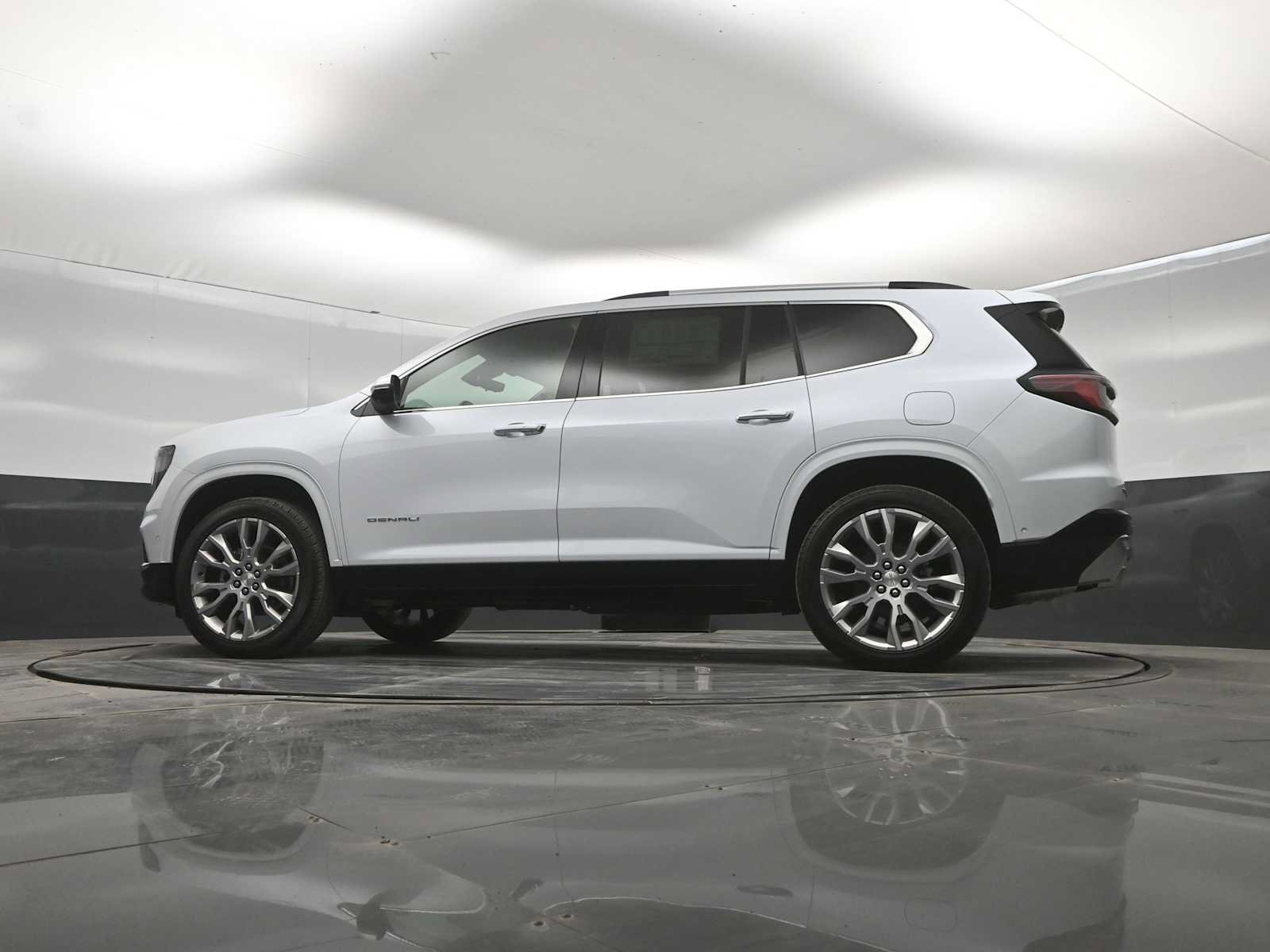 New 2026 GMC Acadia Denali w/ Super Cruise Package AWD/4WD image 36