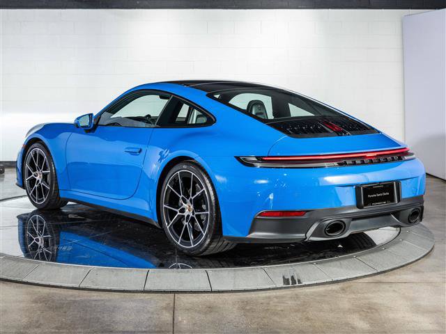 Used 2025 Porsche 911 Carrera image 3