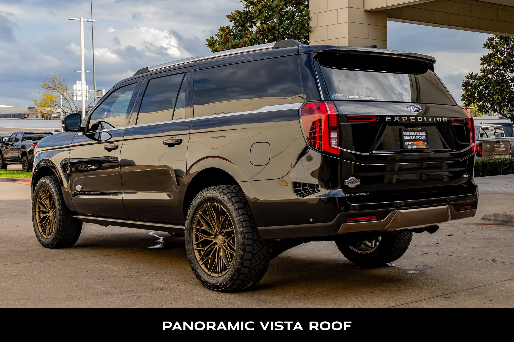 Used 2025 Ford Expedition Max King Ranch image 7