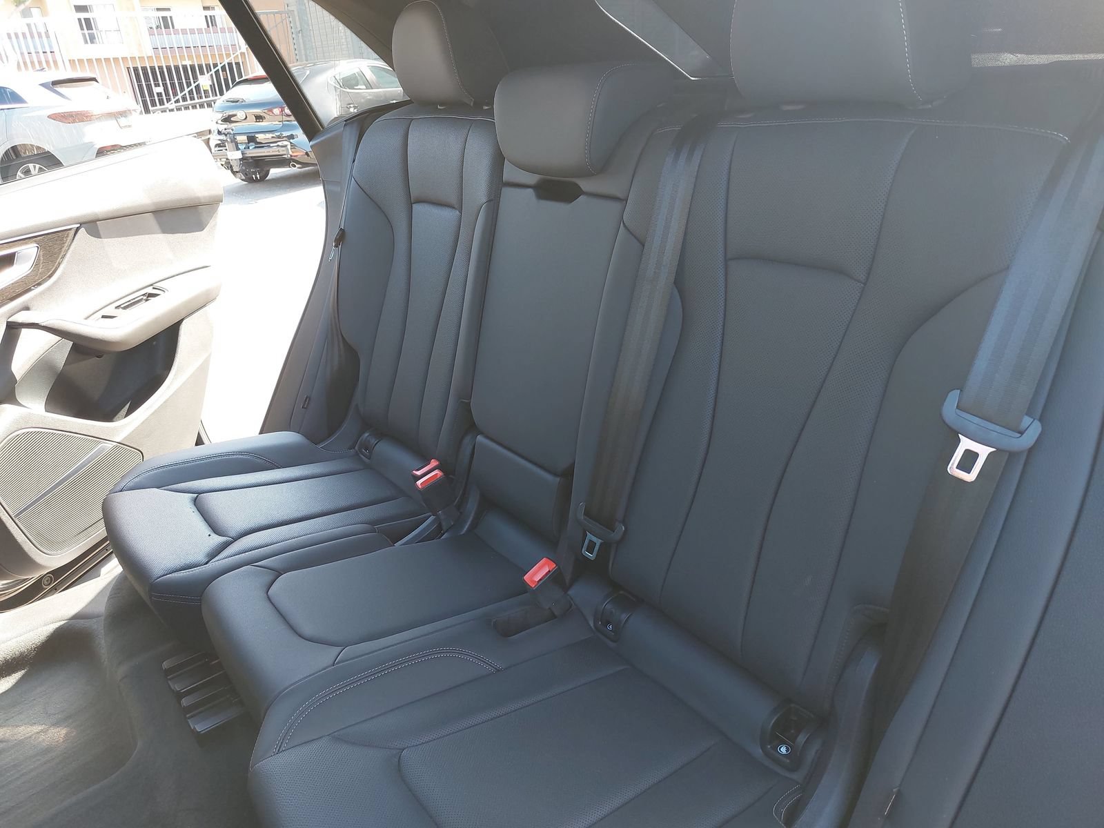Used 2024 Audi Q8 Premium Plus w/ Premium Plus Package AWD/4WD image 14