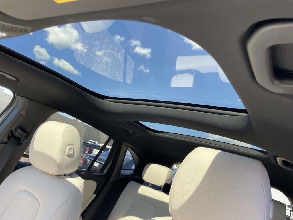 New 2026 Mercedes-Benz GLA 250 4MATIC image 5