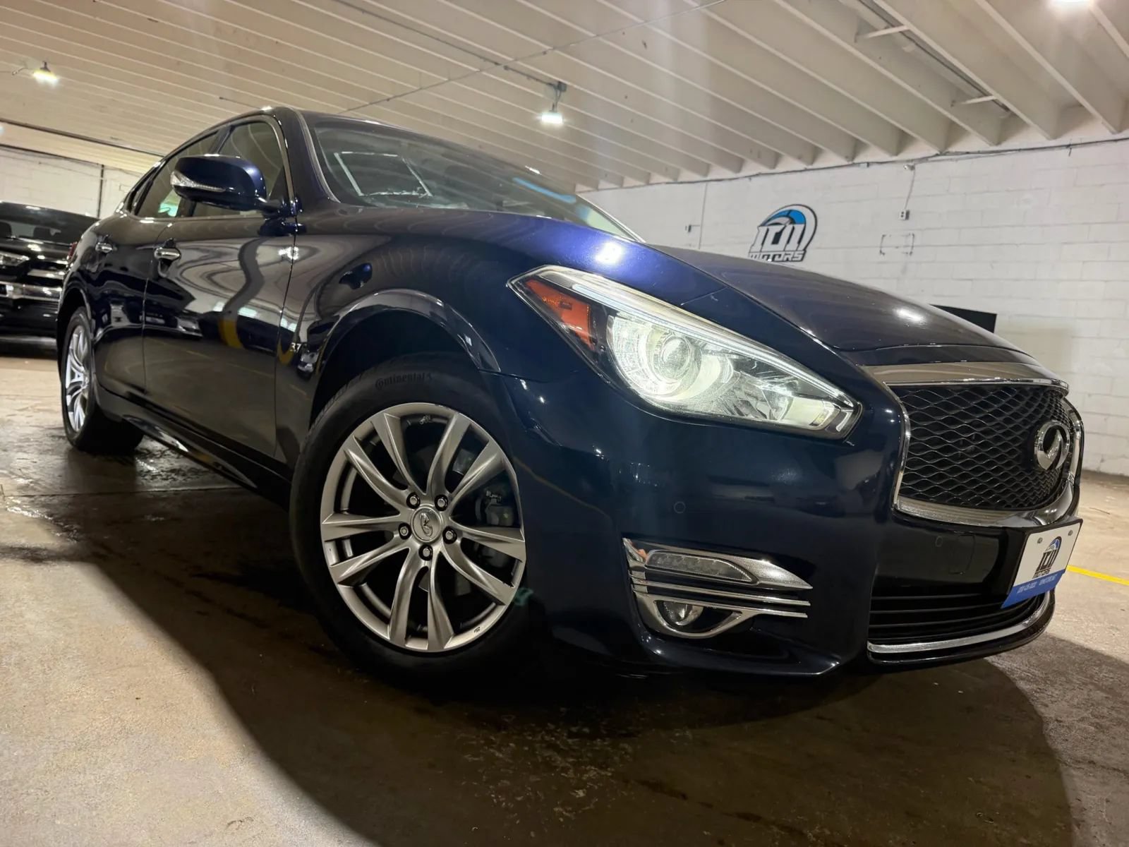 Used 2015 INFINITI Q70 3.7 AWD/4WD image 5
