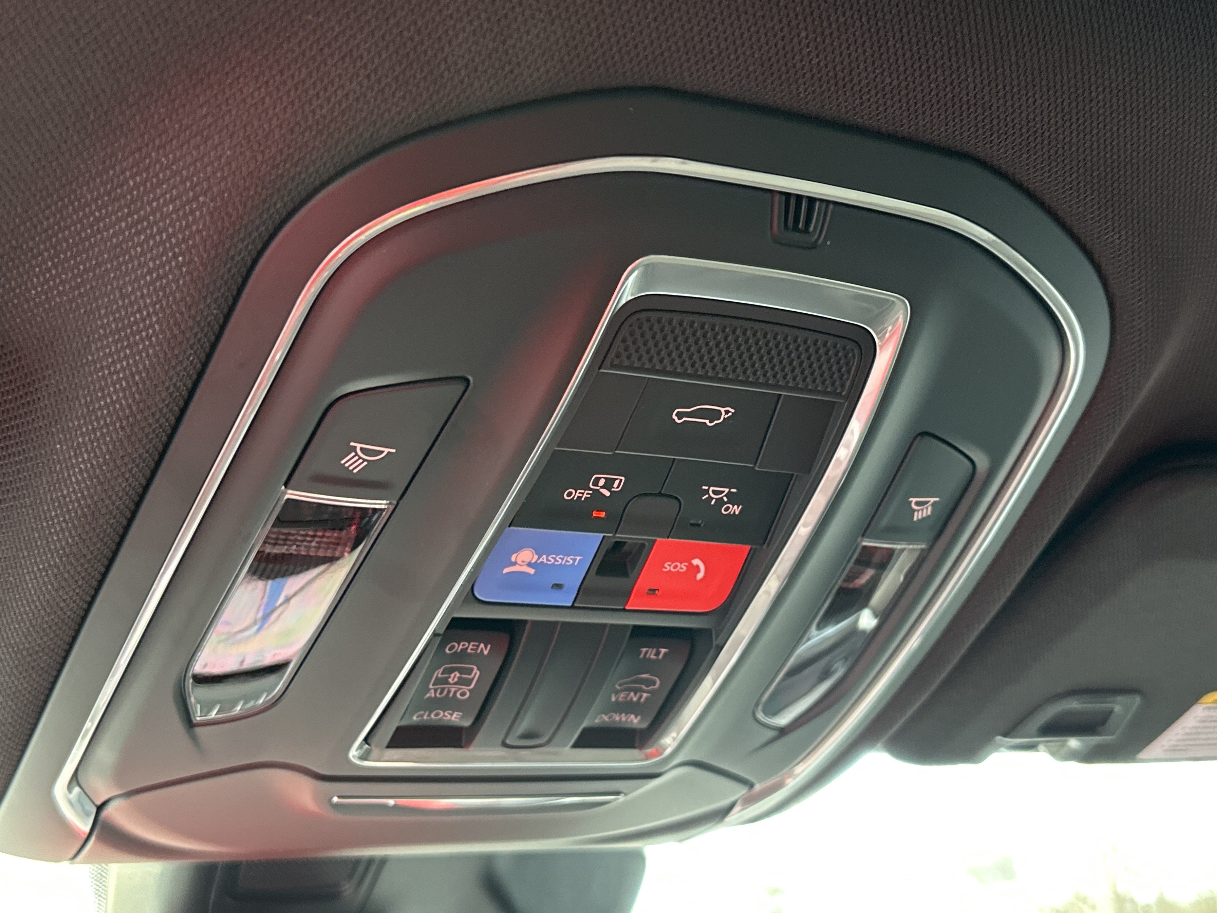 New 2026 Jeep Grand Cherokee Altitude AWD/4WD image 9