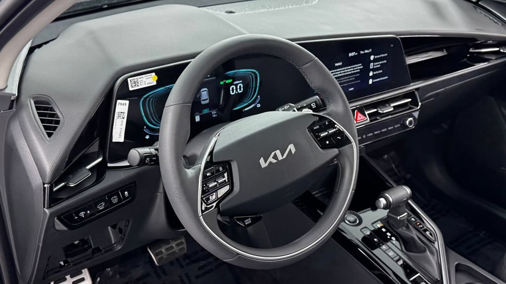 New 2026 Kia Niro SX Touring FWD image 36