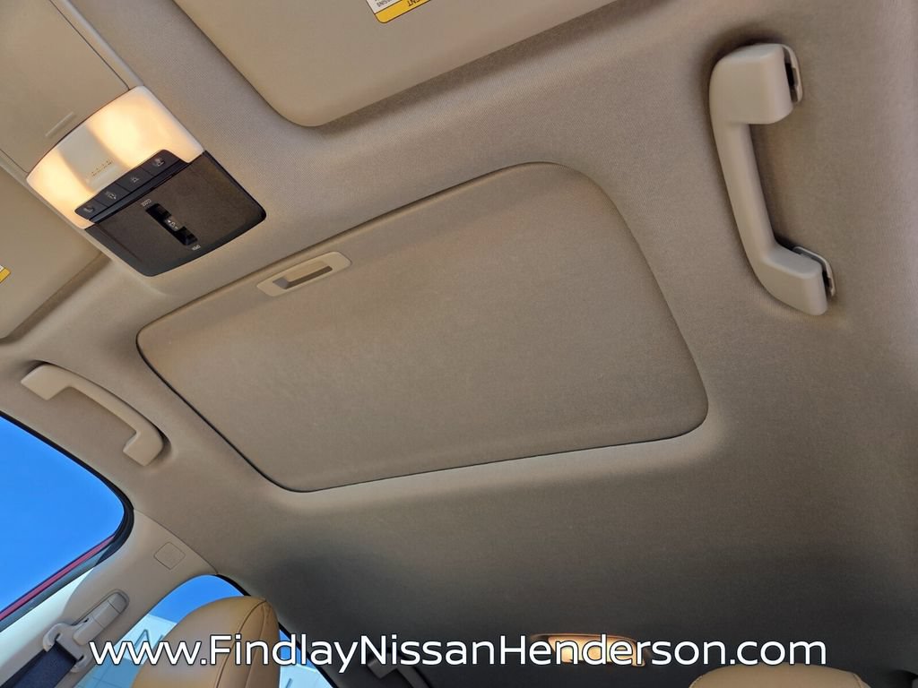 Used 2025 Nissan Sentra SV w/ SV Premium Package FWD image 11