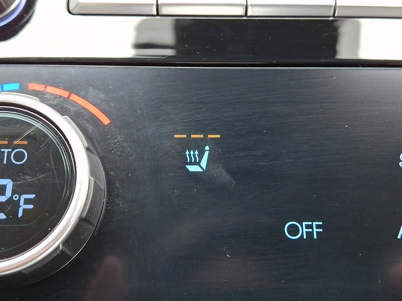 Certified 2025 Hyundai Santa Fe SEL image 24