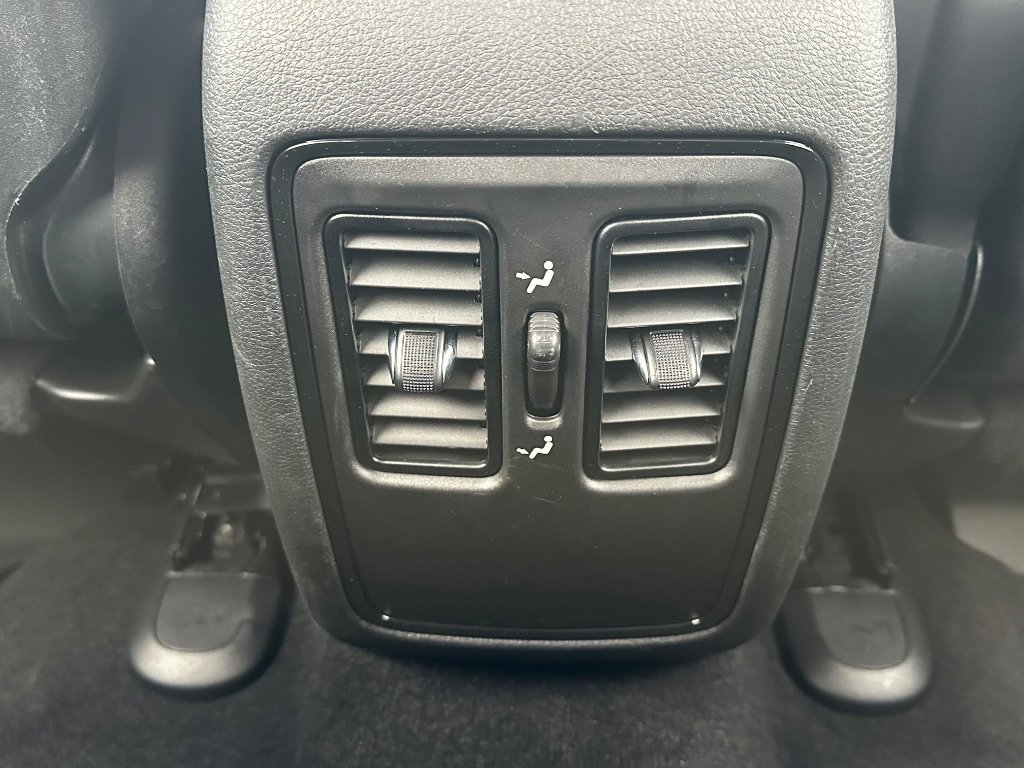 Used 2022 Dodge Durango GT image 32