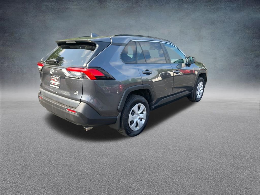 Used 2020 Toyota RAV4 LE image 5