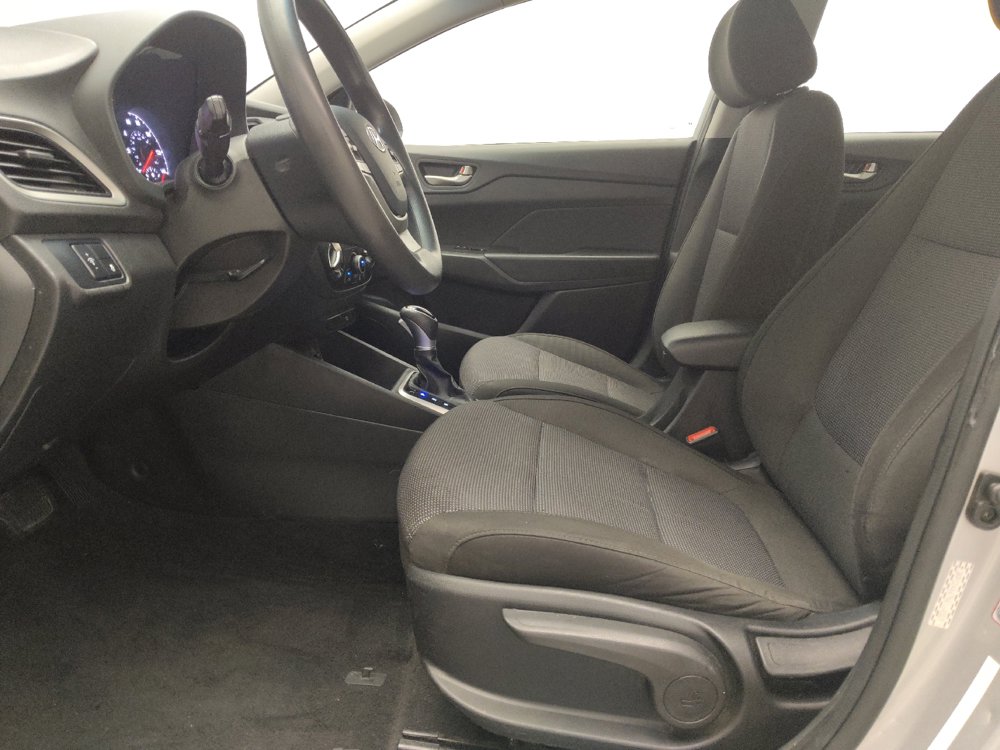 Used 2022 Hyundai Accent SEL FWD image 17