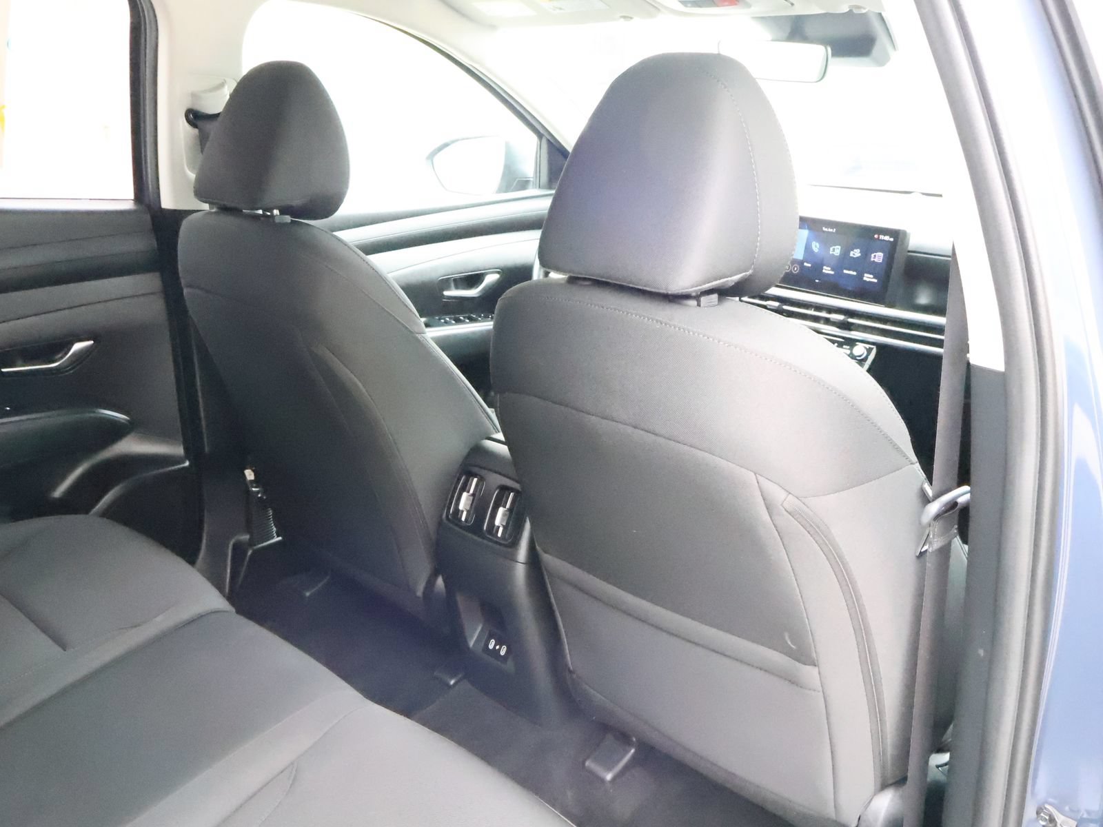 Used 2025 Hyundai Tucson SEL AWD/4WD image 46