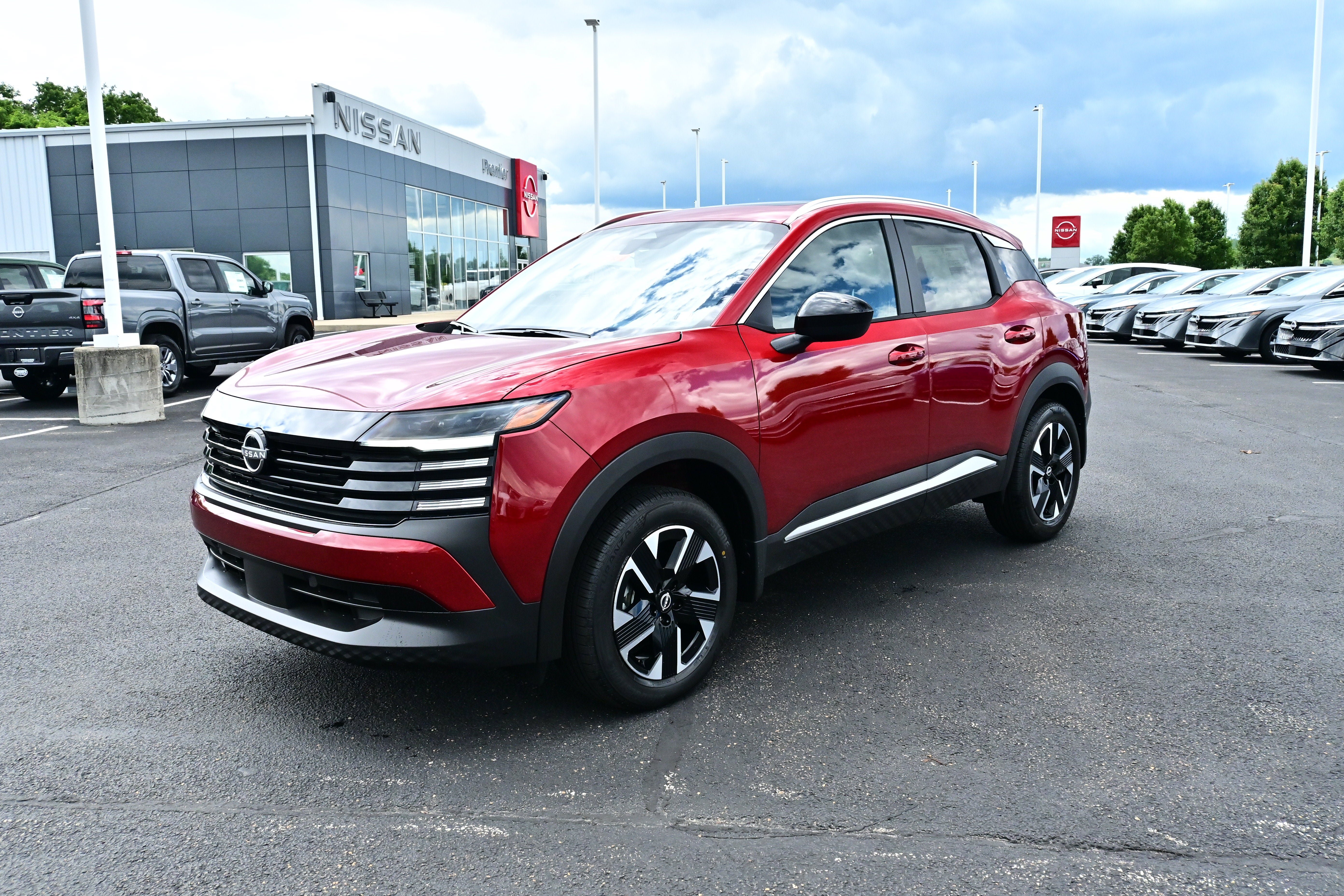 New 2026 Nissan Kicks SV w/ SV Premium Package AWD/4WD image 4
