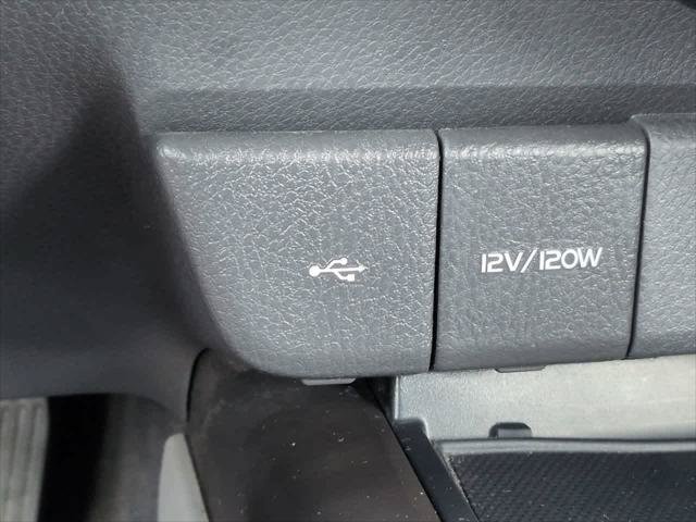 Certified 2021 Toyota Camry SE w/ Cold Weather Package FWD image 21