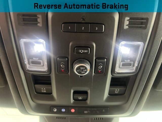 Used 2023 Cadillac Escalade Premium Luxury AWD/4WD image 27