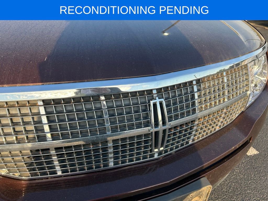 Used 2010 Lincoln MKX AWD image 4