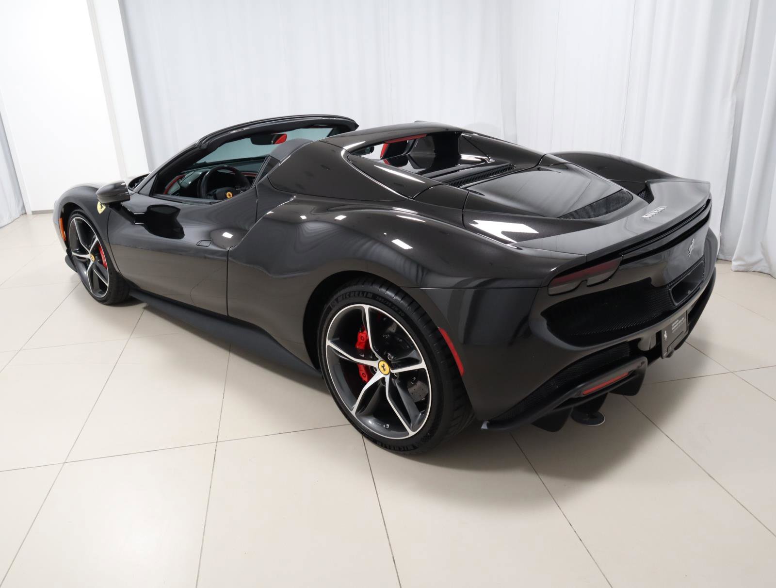 Used 2025 Ferrari 296 GTS RWD image 15
