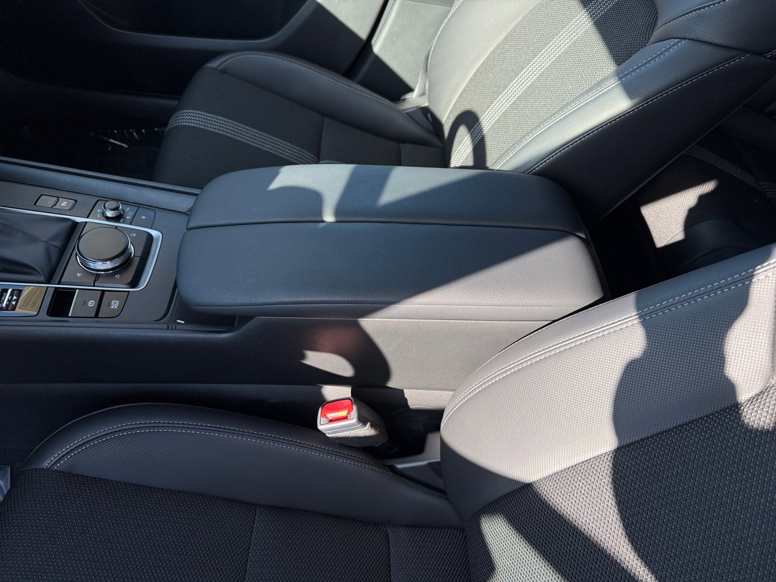 Used 2025 MAZDA CX-50 2.5 Hybrid w/ Preferred Pkg image 14