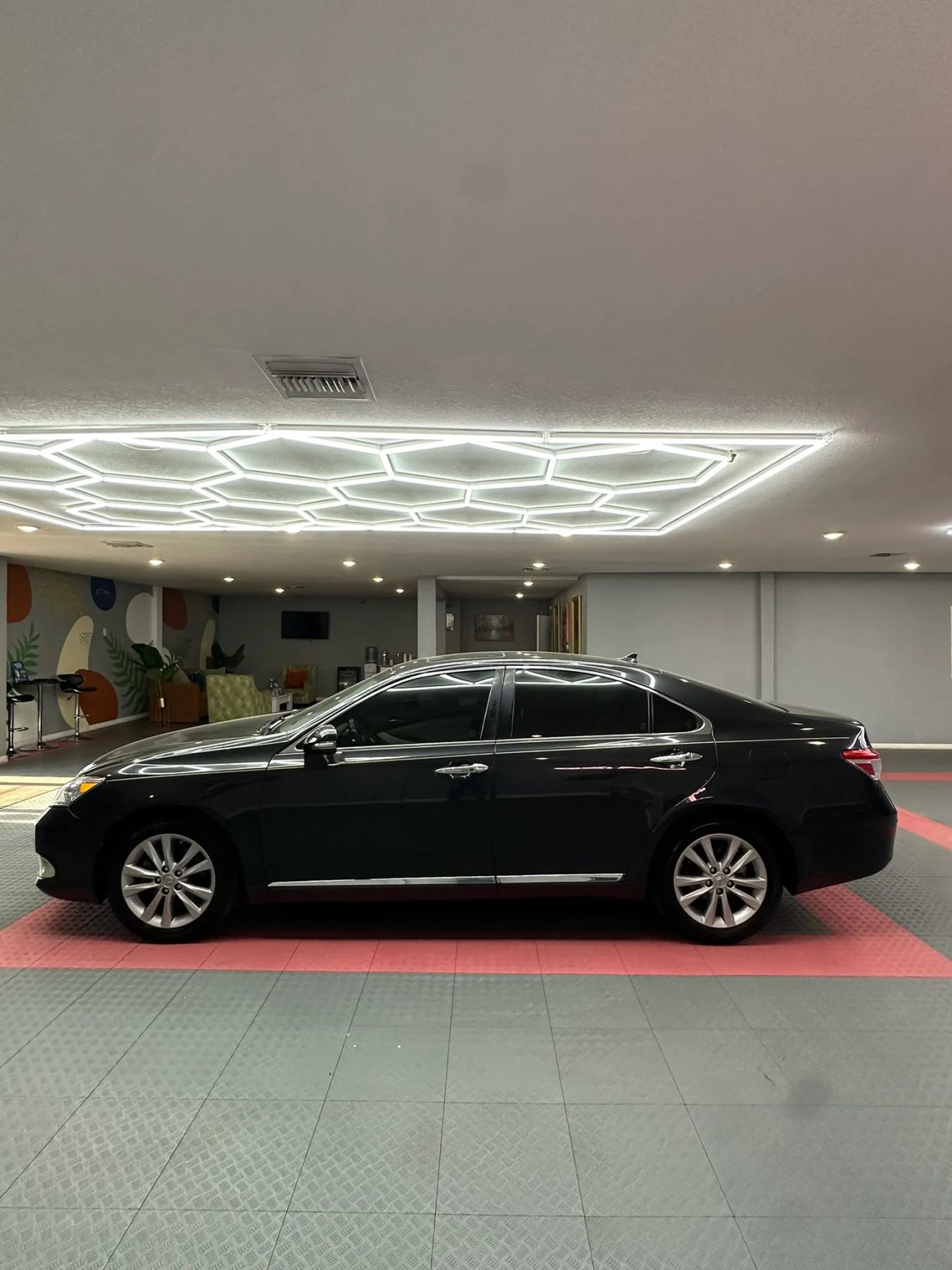Used 2011 Lexus ES 350 FWD image 3