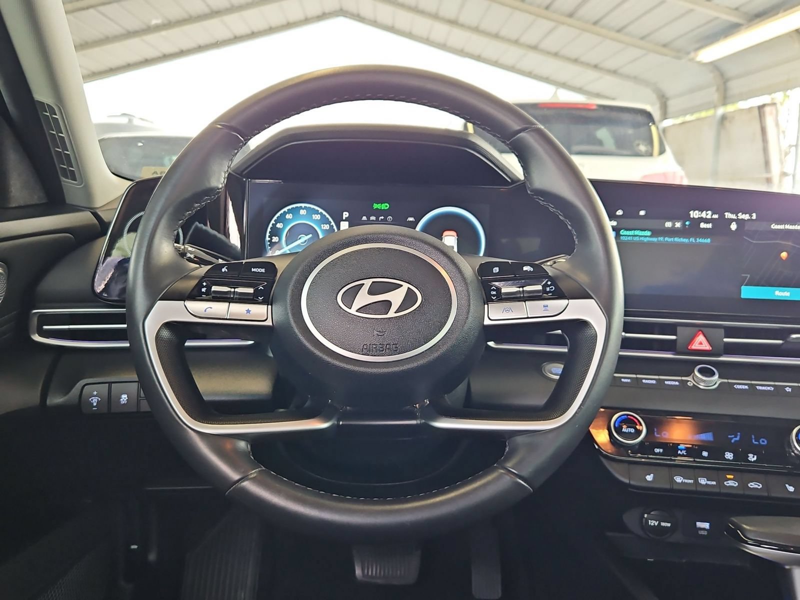 Used 2024 Hyundai Elantra SEL w/ Convenience Package FWD image 12
