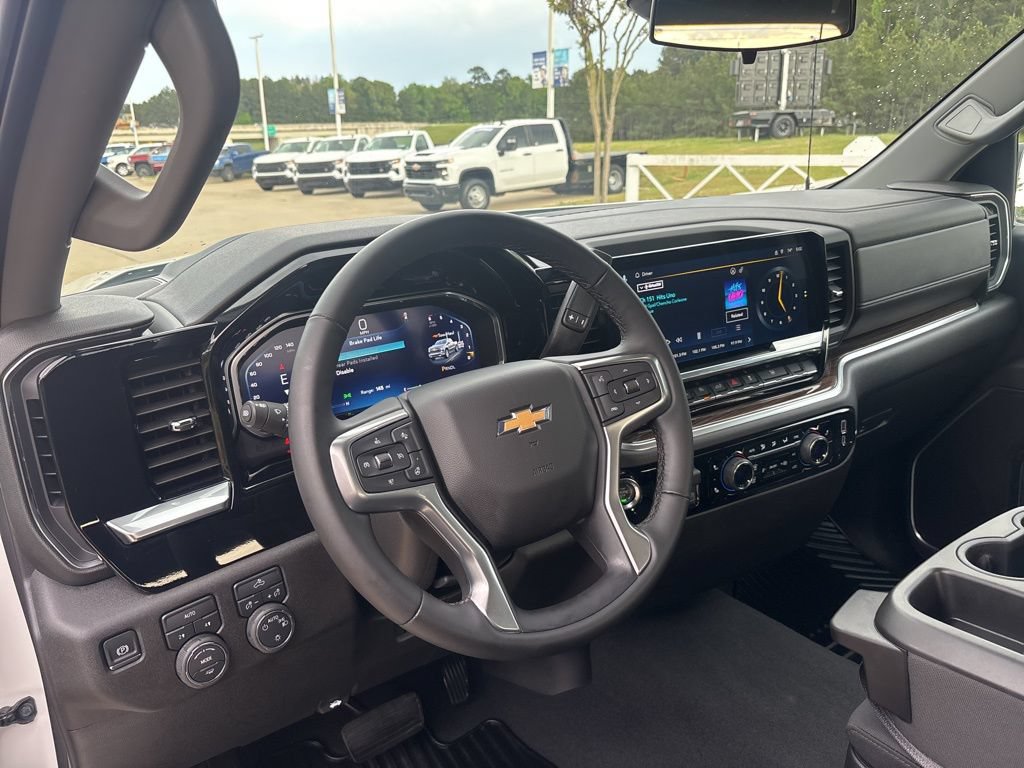 Certified 2026 Chevrolet Silverado 1500 LT AWD/4WD image 31