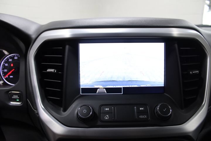 Used 2022 GMC Acadia SLE AWD/4WD image 4