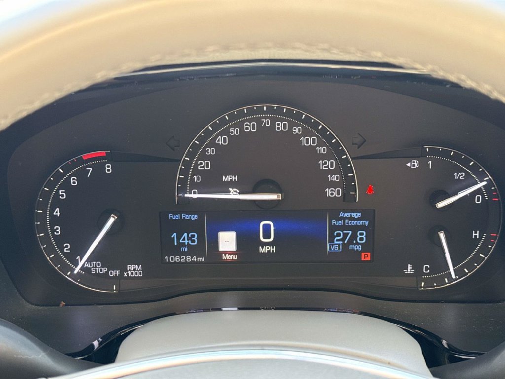 Used 2017 Cadillac XT5 Premium Luxury w/ Driver Assist Package FWD image 8