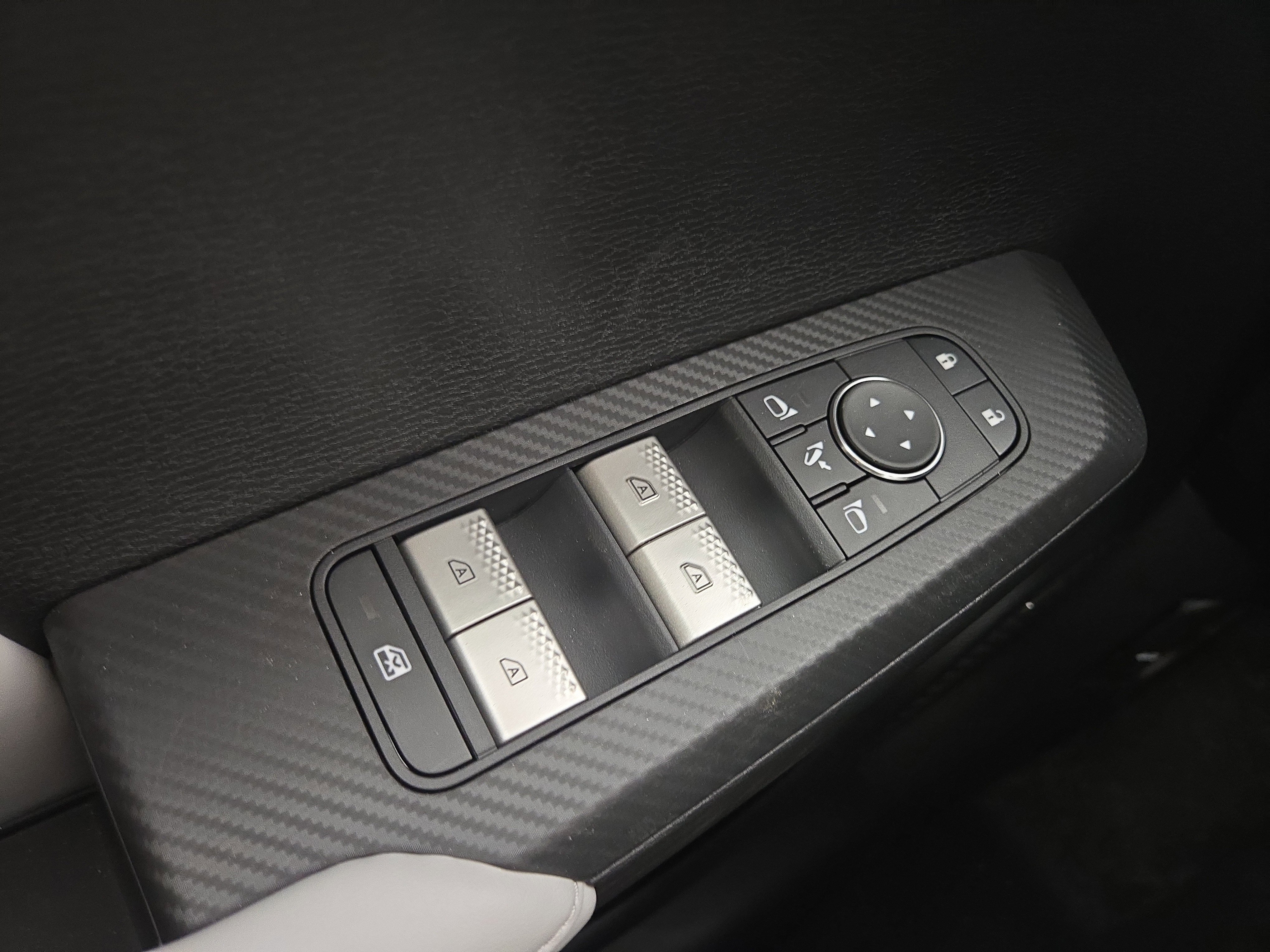 New 2026 Mitsubishi Outlander SE image 26