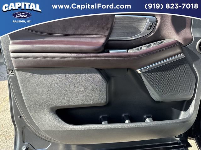 Certified 2025 Ford Expedition Max Platinum w/ Platinum Ultimate Package AWD/4WD image 19