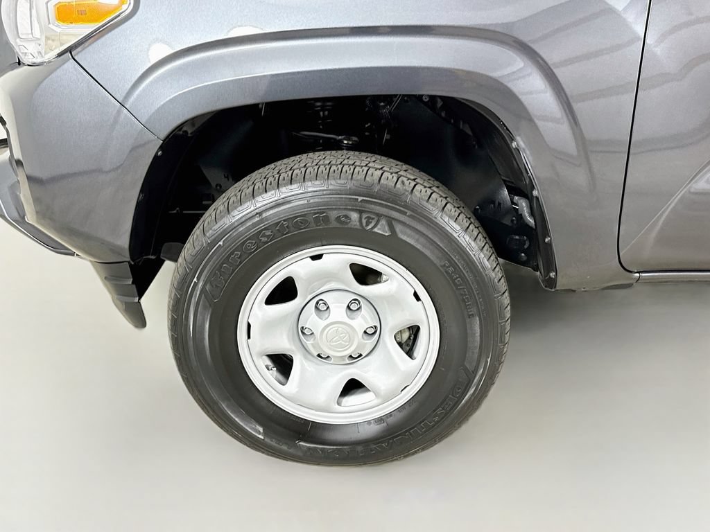 Certified 2023 Toyota Tacoma SR AWD/4WD image 31