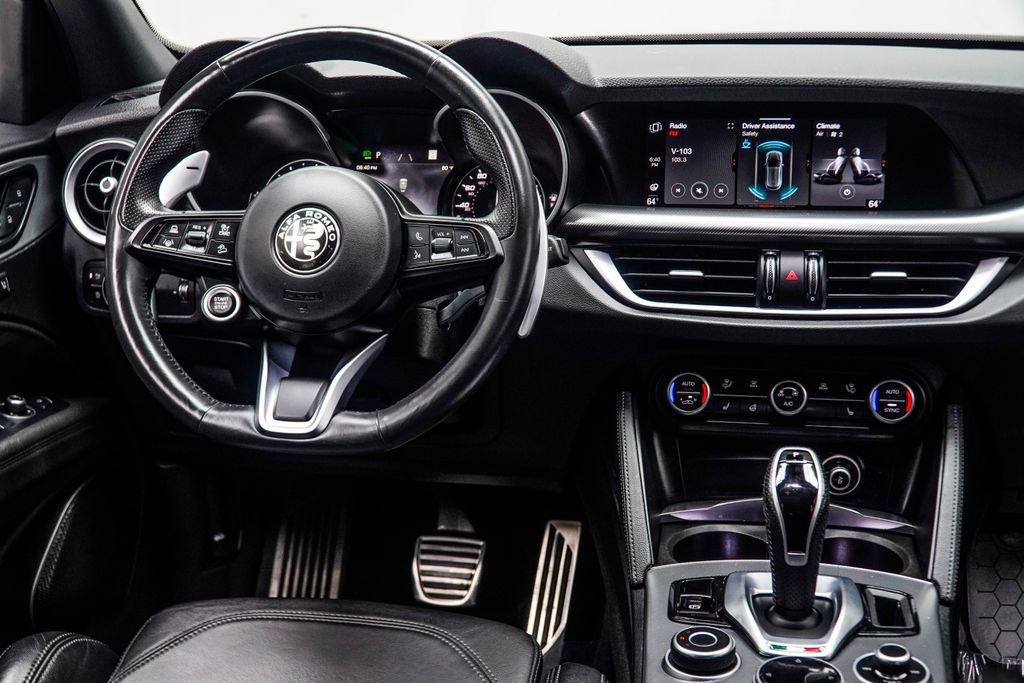 Used 2021 Alfa Romeo Stelvio Ti Sport AWD/4WD image 18