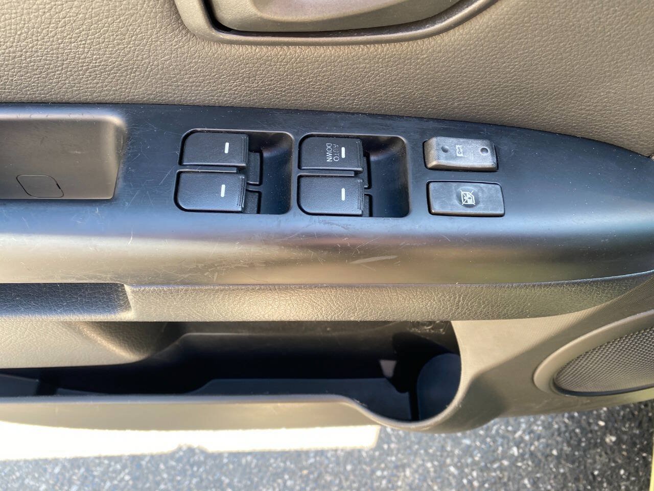 Used 2012 Kia Soul FWD image 11