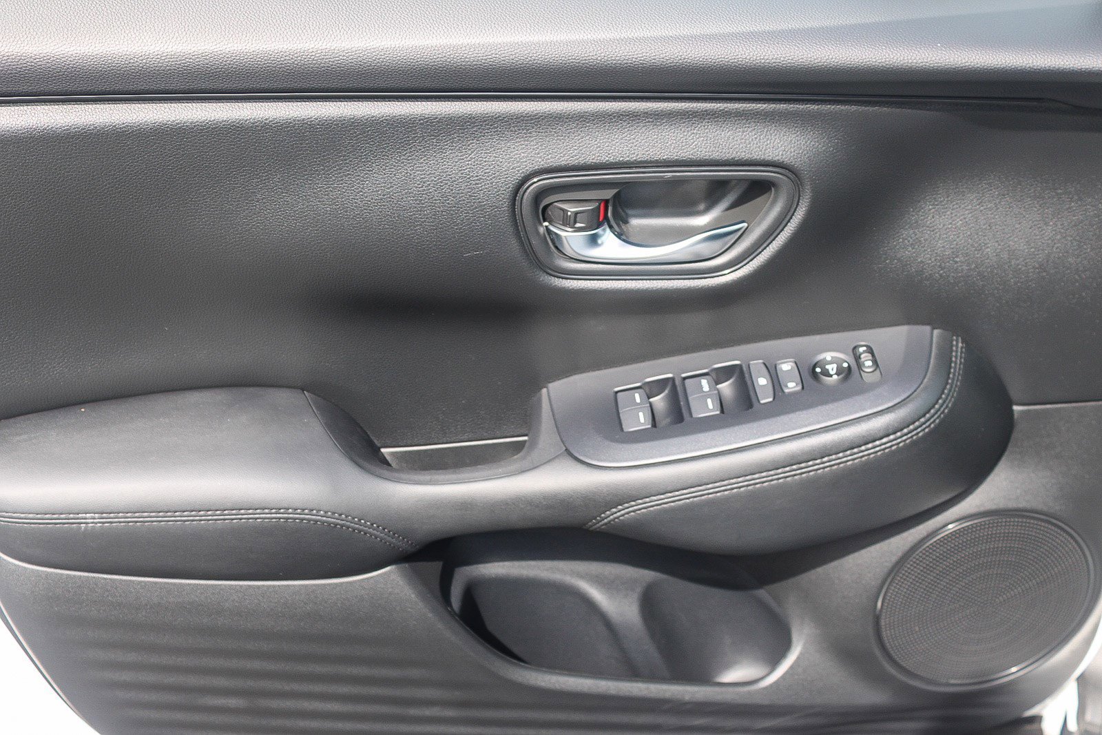 Certified 2024 Honda HR-V LX image 21