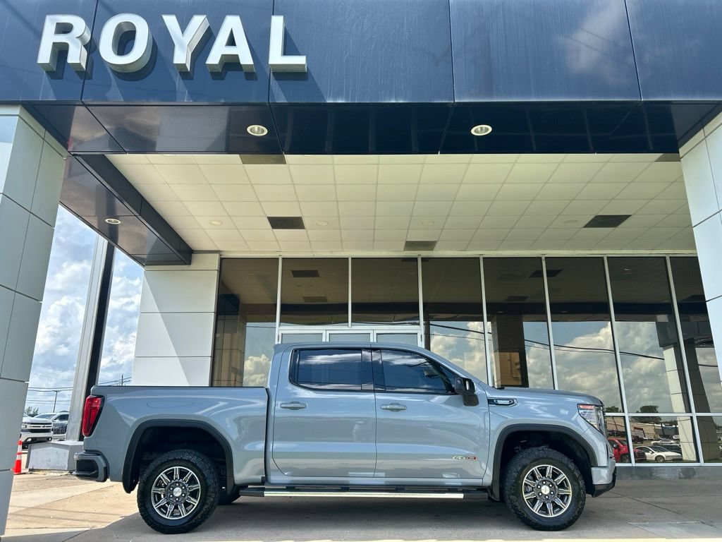Used 2024 GMC Sierra 1500 AT4 w/ Technology Package