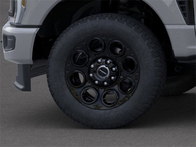 New 2025 Ford F250 XLT w/ Black Appearance Package image 19