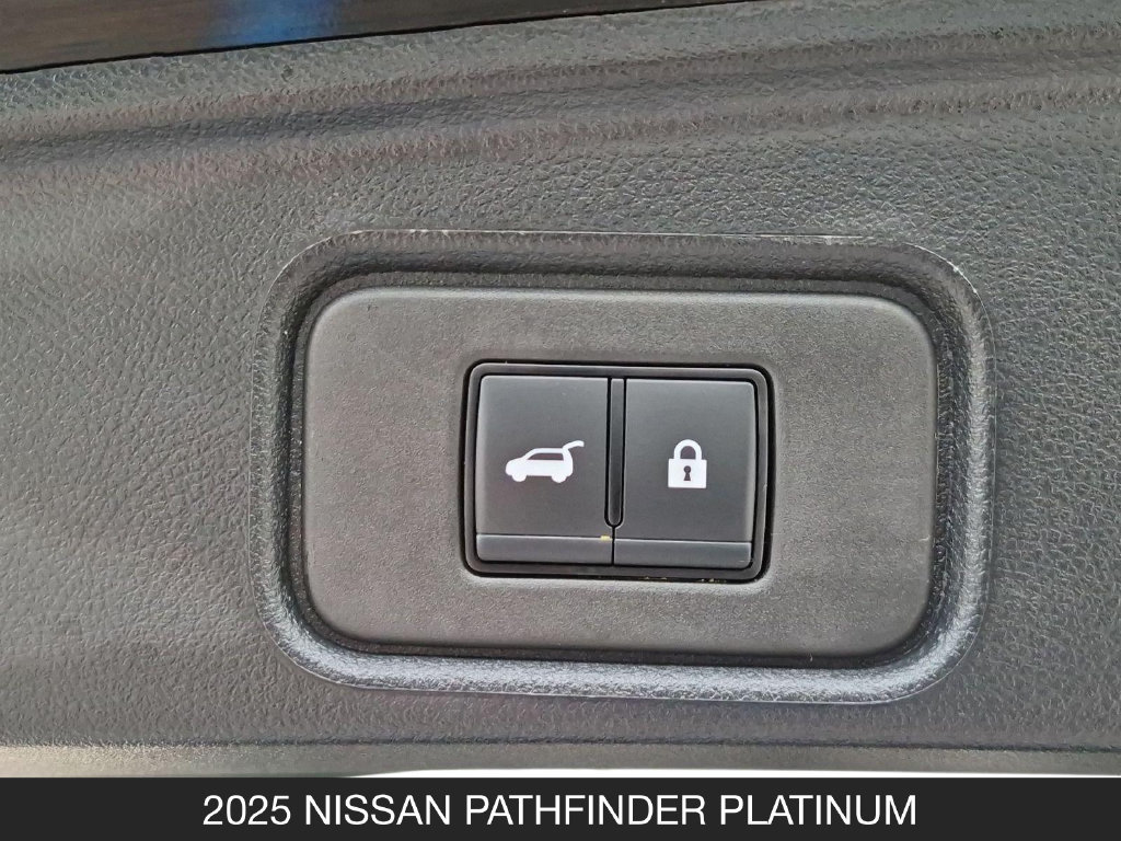 Certified 2025 Nissan Pathfinder Platinum w/ Cargo Package FWD image 26