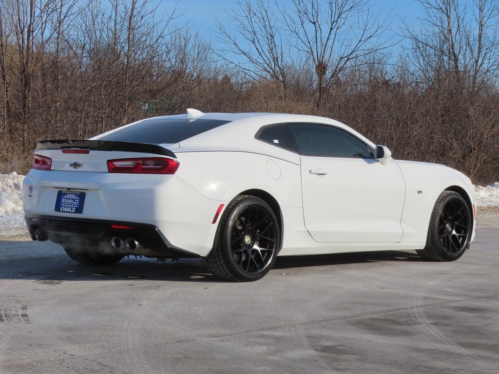 Used 2018 Chevrolet Camaro SS image 3