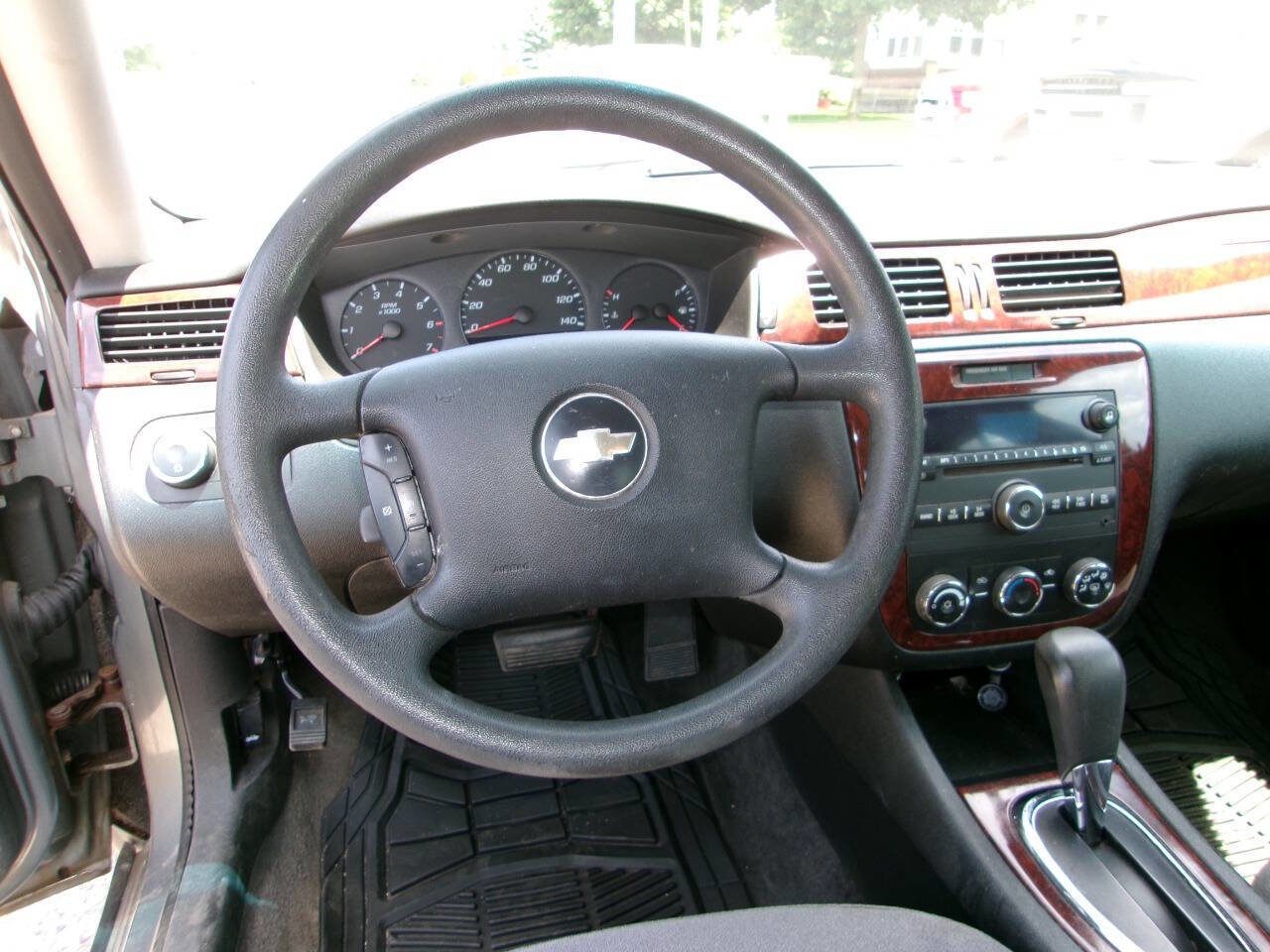 Used 2008 Chevrolet Impala LS FWD image 6