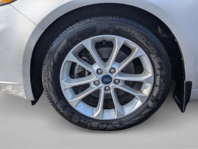 Used 2019 Ford Fusion SE image 11