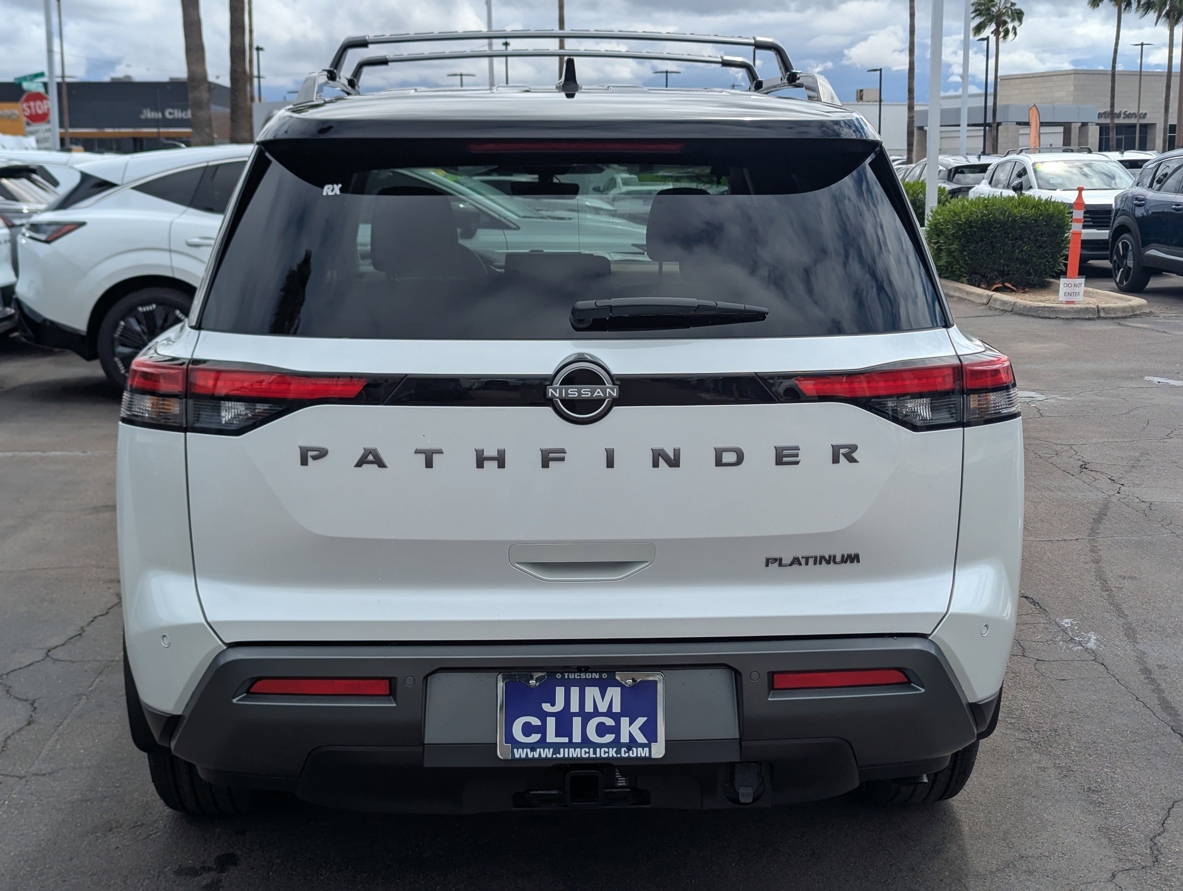 New 2026 Nissan Pathfinder Platinum image 3