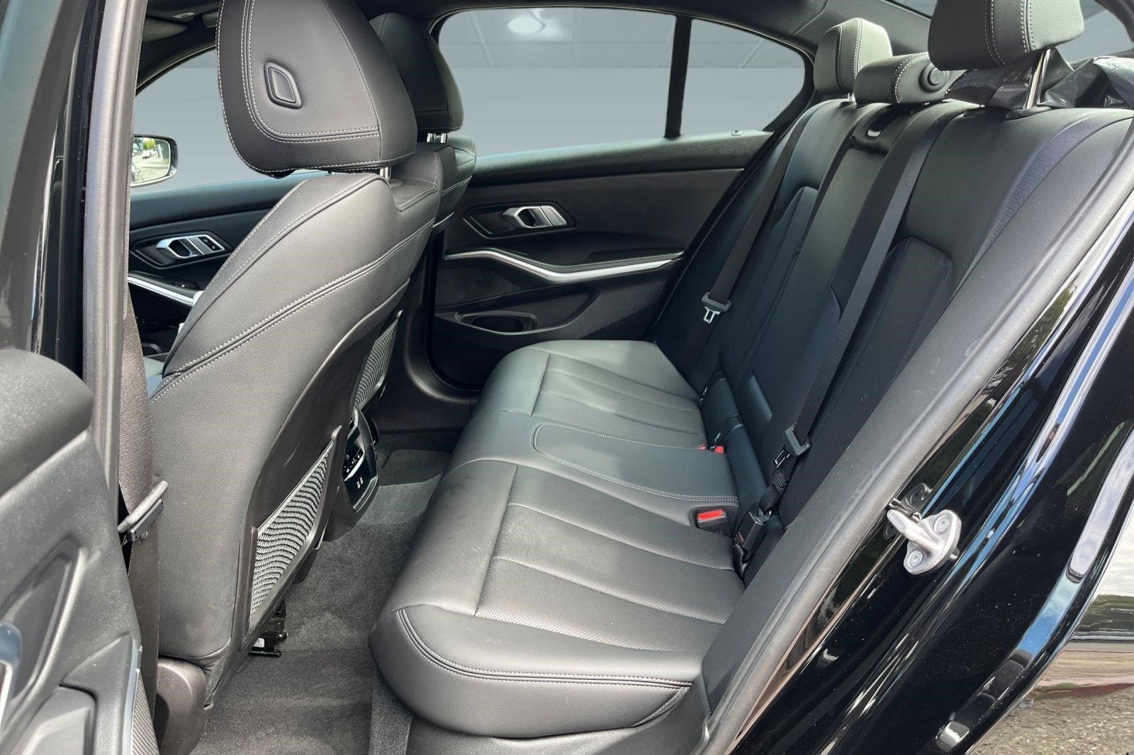 Used 2023 BMW 330e w/ Premium Package RWD image 9
