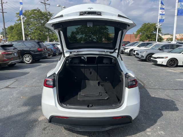 Used 2023 Tesla Model Y Long Range AWD/4WD image 22