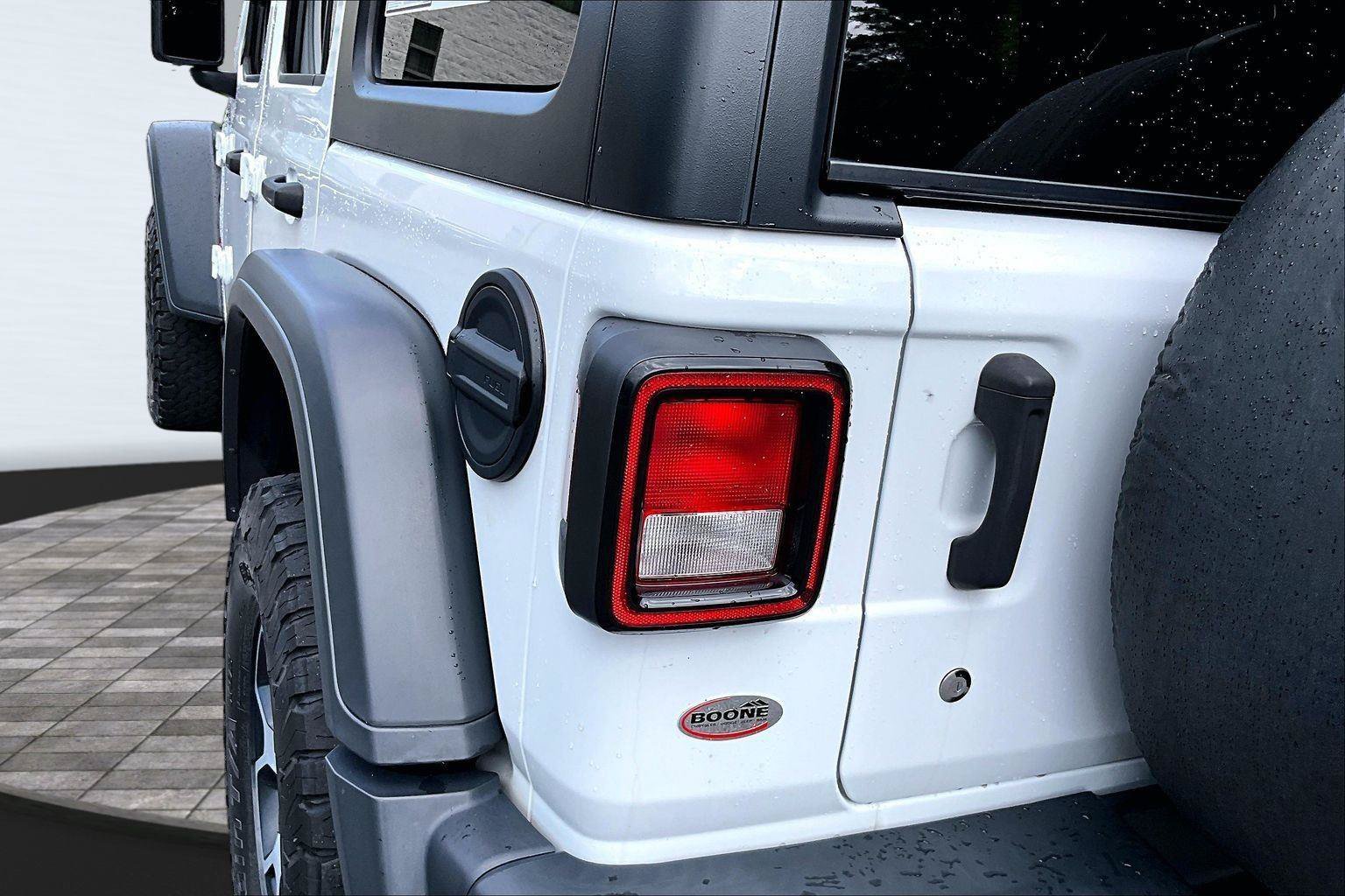 Used 2020 Jeep Wrangler Unlimited Rubicon AWD/4WD image 30