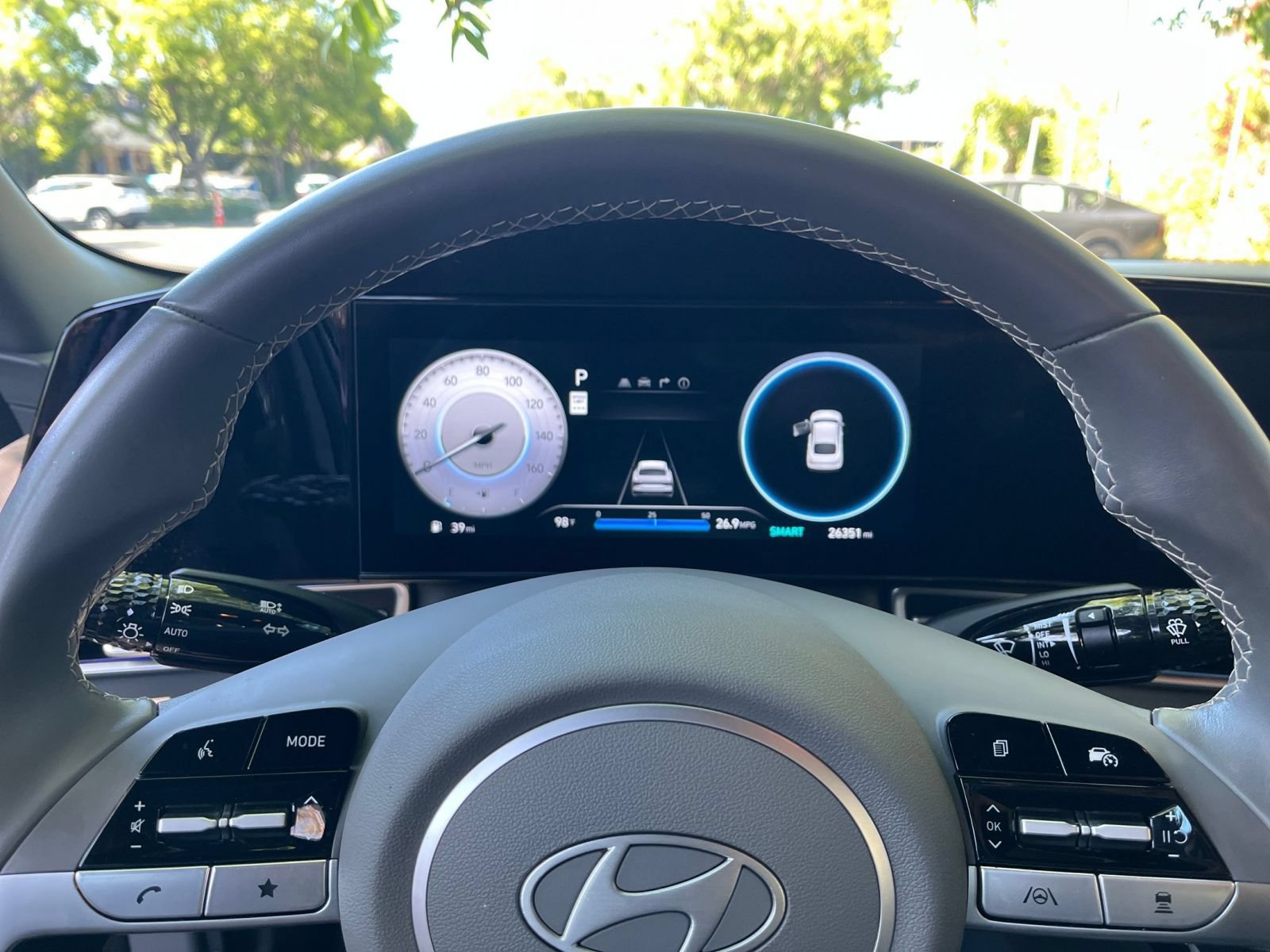 Used 2025 Hyundai Elantra SEL FWD image 28