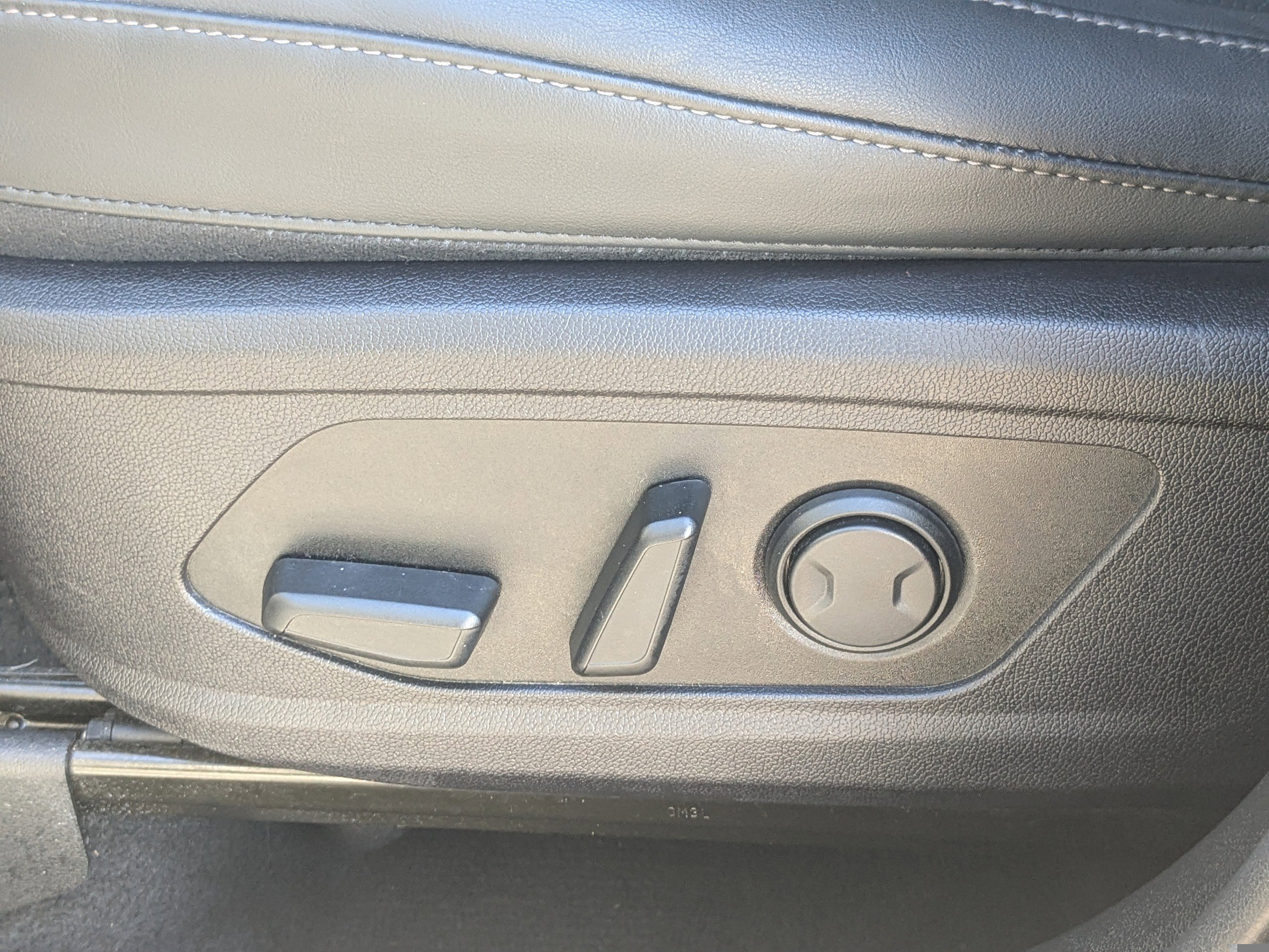 Certified 2022 Kia Sorento EX image 24