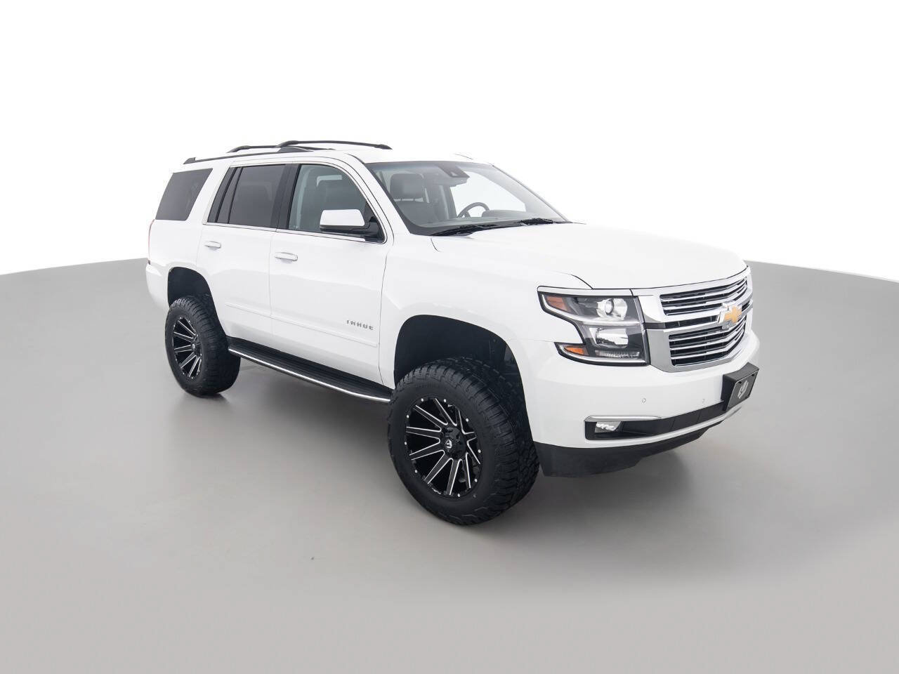 Used 2018 Chevrolet Tahoe Premier AWD/4WD image 3