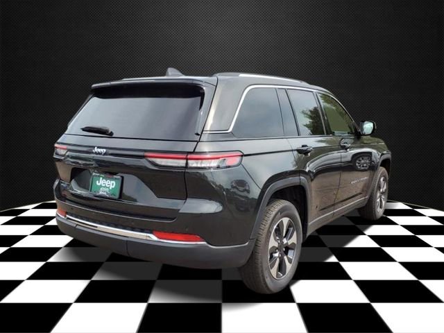 Used 2023 Jeep Grand Cherokee 4WD 4xe image 3