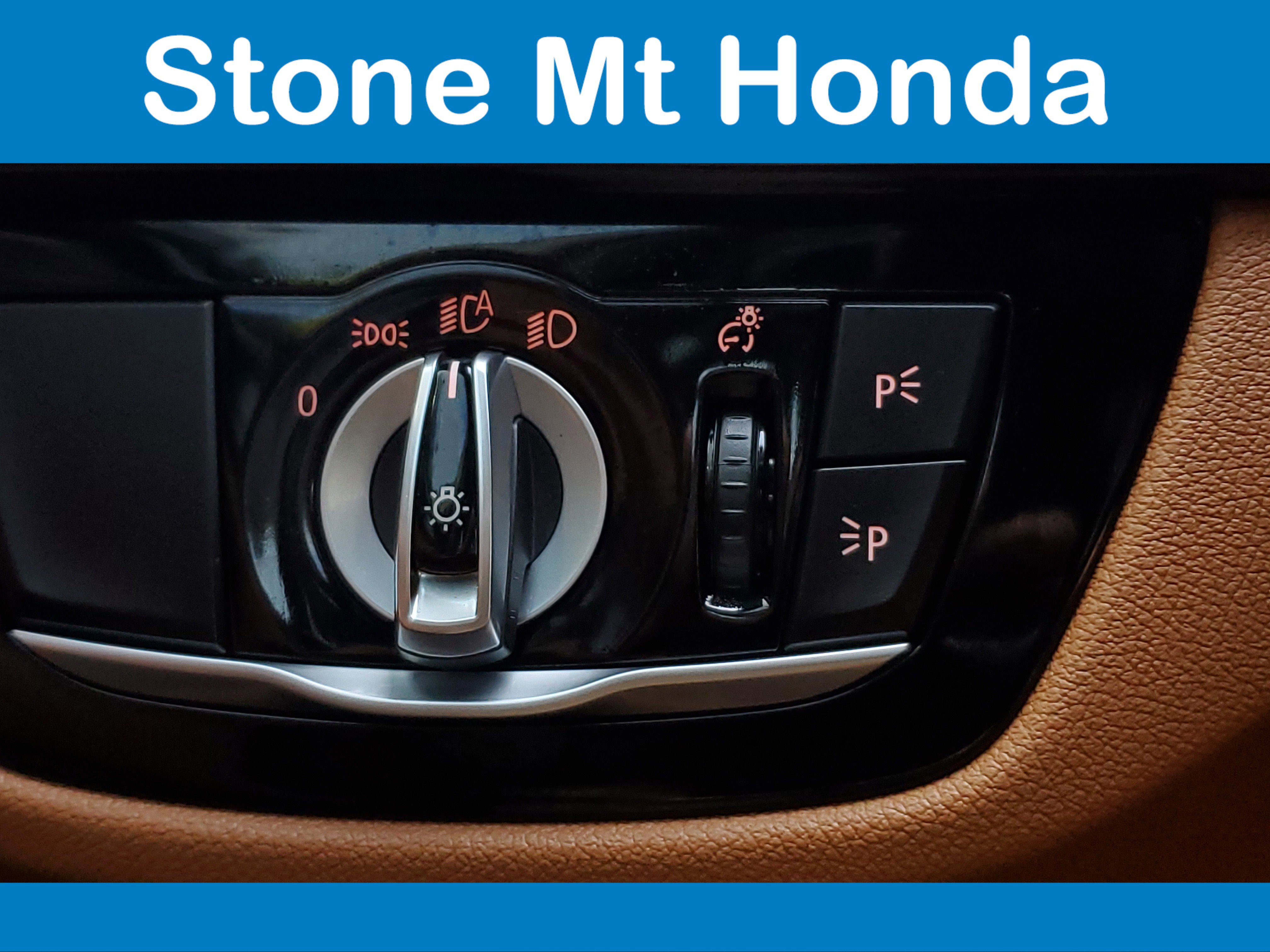 Used 2022 BMW 540i w/ M Sport Package image 33