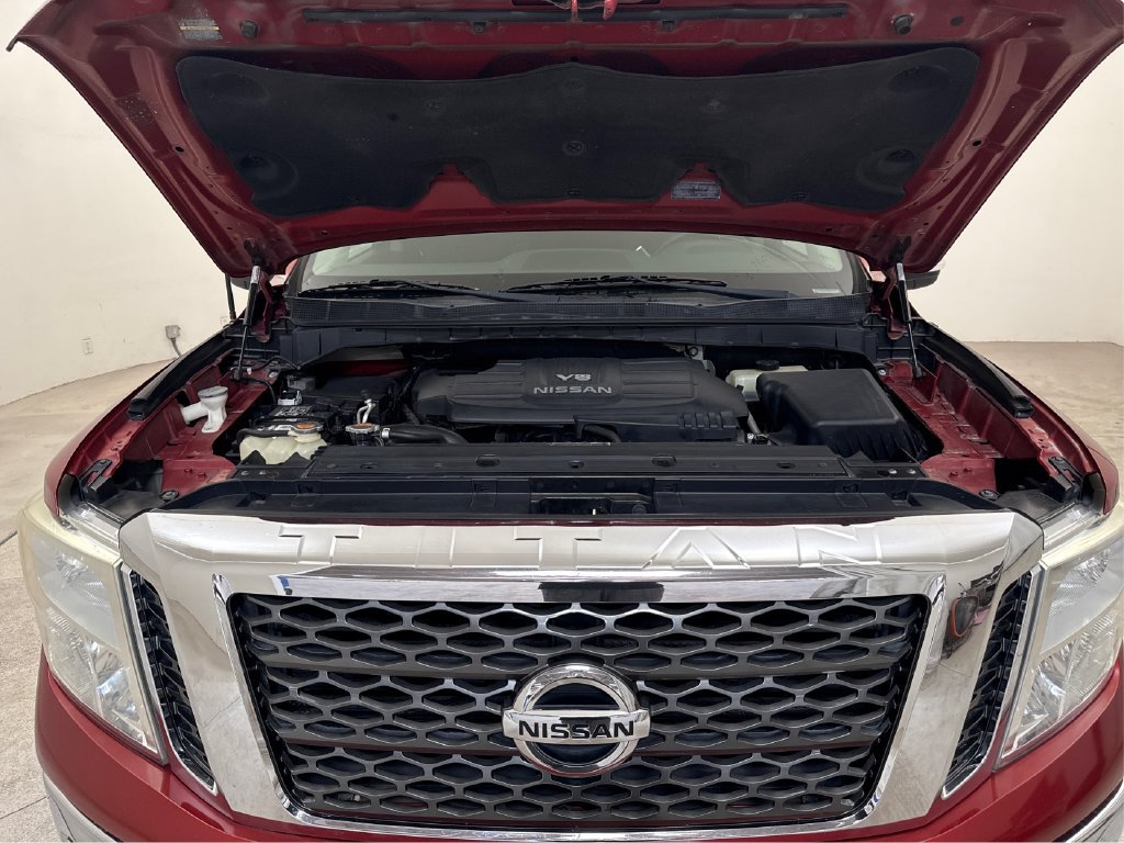 Used 2017 Nissan Titan SV RWD image 16