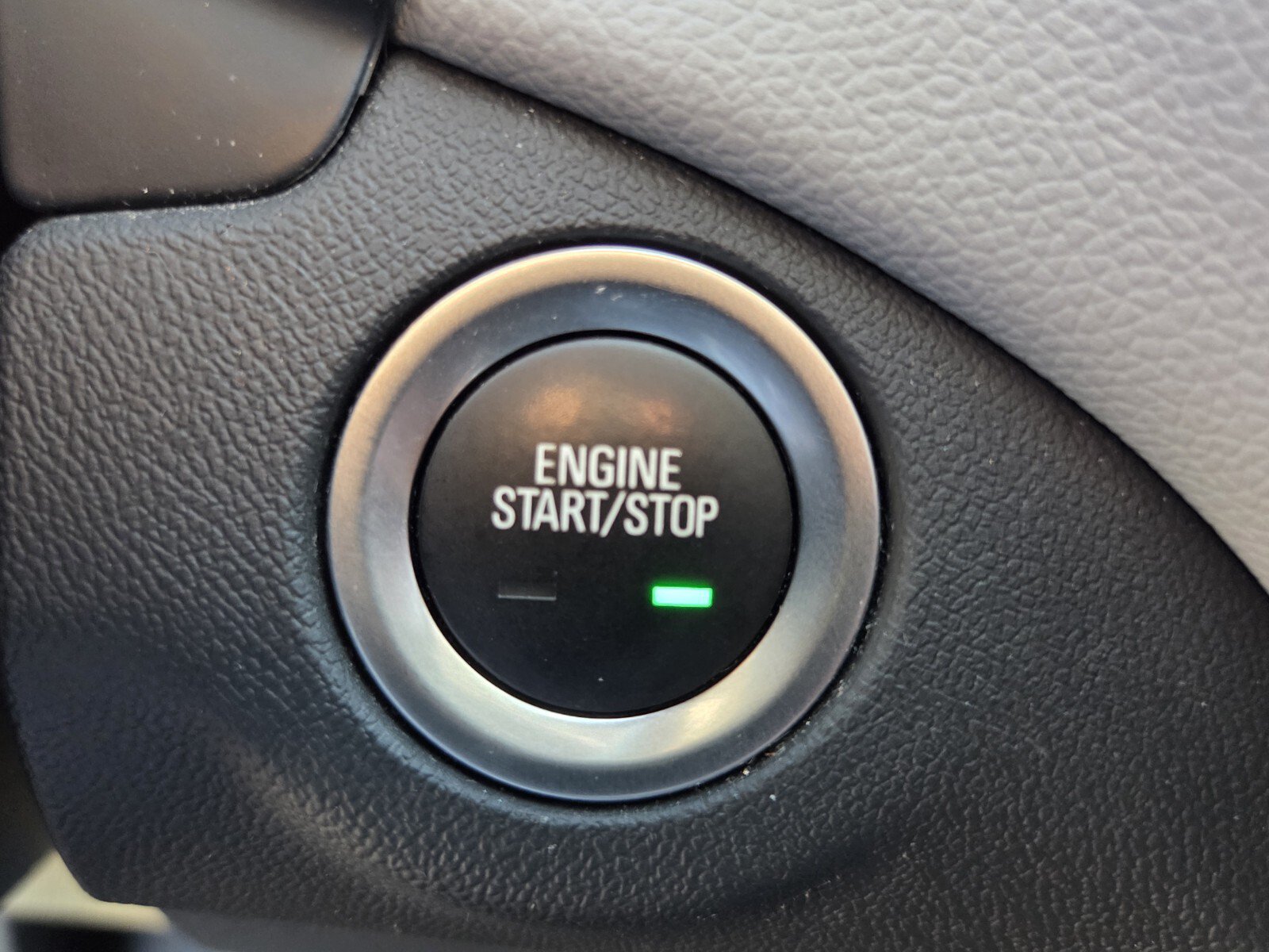 Used 2024 Chevrolet Equinox LS w/ LS Convenience Package FWD image 30