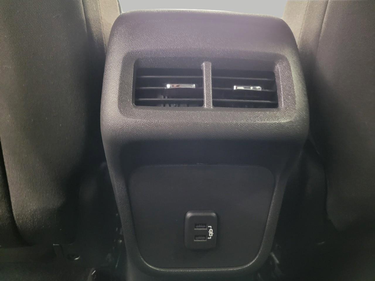 Used 2021 Chevrolet Equinox LT FWD image 23